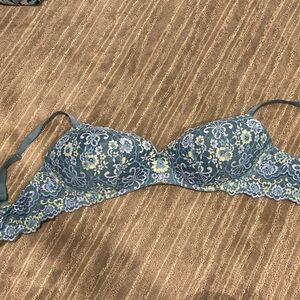 Victorias Secret Bra 38DD